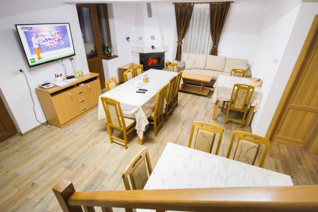 Vidra Parc Hotel วอยนาซา ภายนอก รูปภาพ