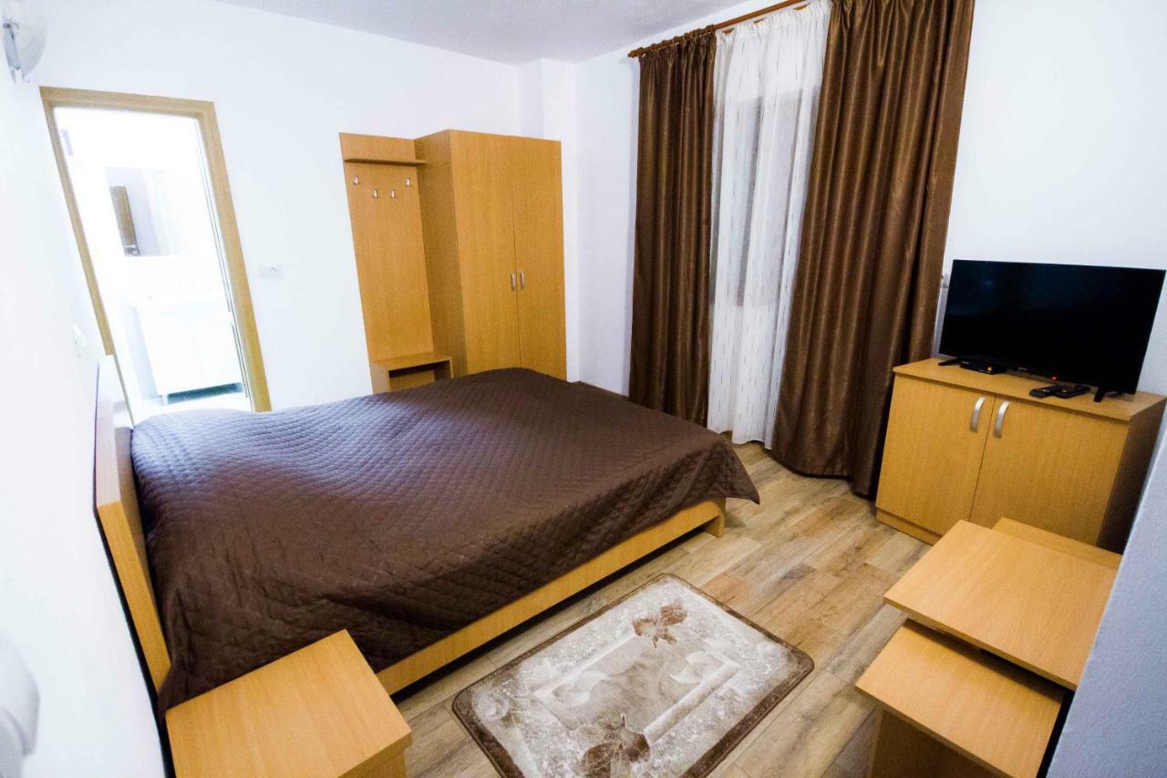 Vidra Parc Hotel วอยนาซา ภายนอก รูปภาพ