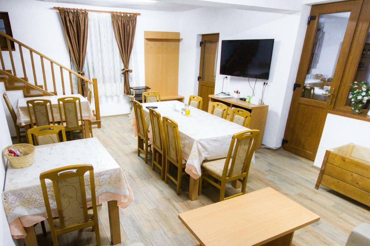 Vidra Parc Hotel วอยนาซา ภายนอก รูปภาพ